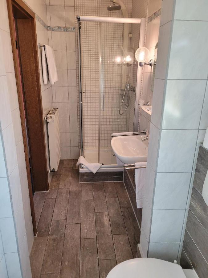 Ems-Hotel Emden Exteriör bild