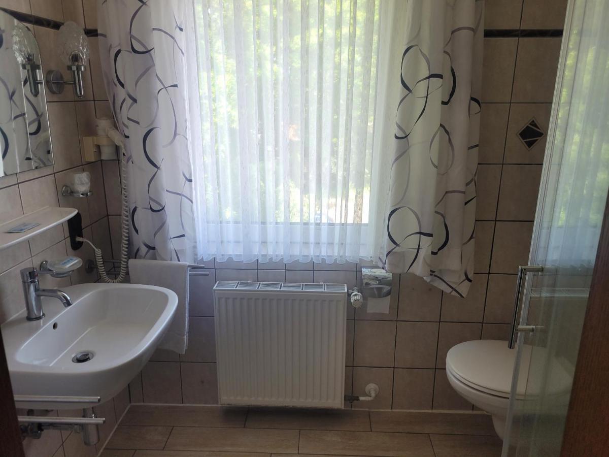 Ems-Hotel Emden Exteriör bild